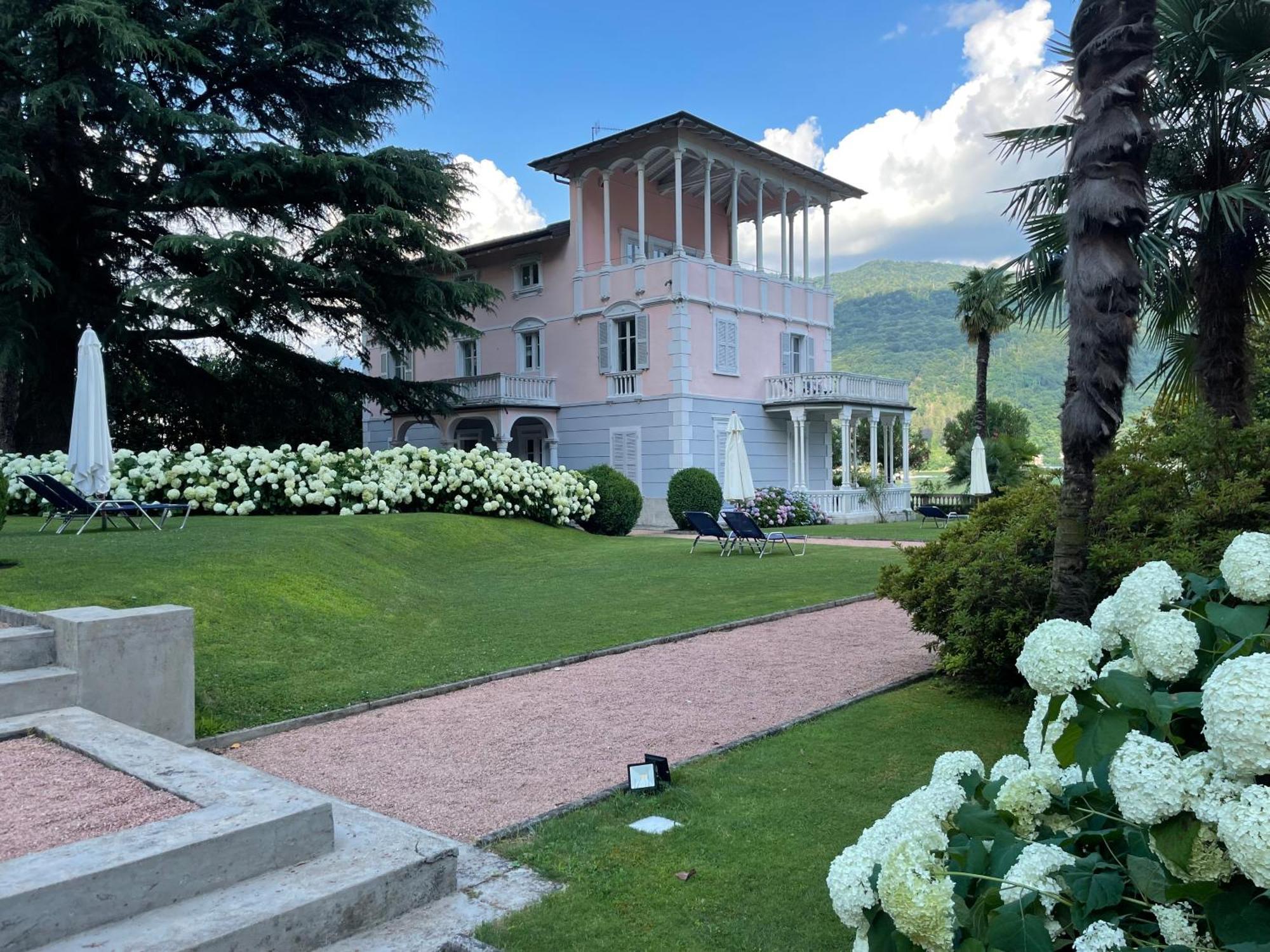 Ville Lago Lugano Porto Ceresio Exterior foto